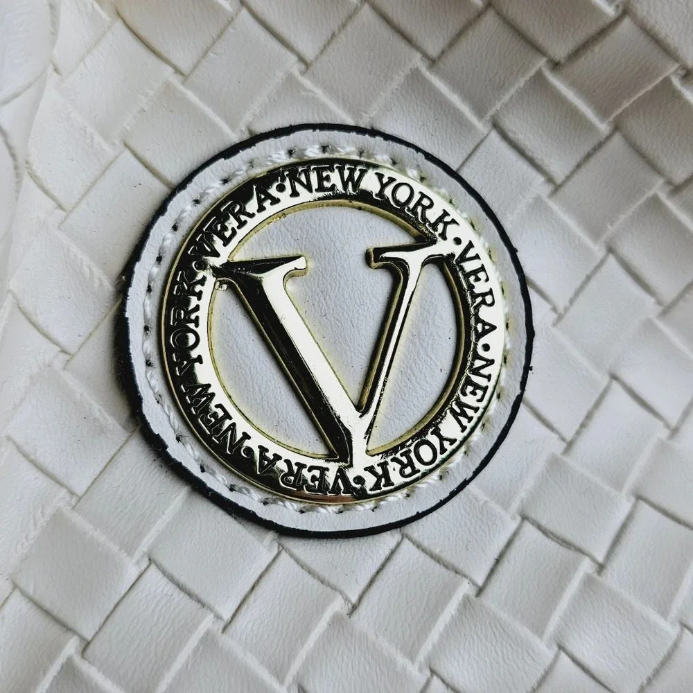 Vera New York Heather Woven Crossbody Cream in a V - Picture 5 of 12